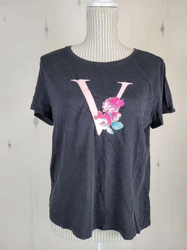 VICTORIA'S SECRET "V" SHIRT LADIES MEDIUM PRE-LOVED-- Collared Crew Neck Turtle Neck VICTORIA'S SECRET "V" SHIRT LADIES MEDIUM PRE-LOVED-- Collared Crew Neck Turtle Neck
