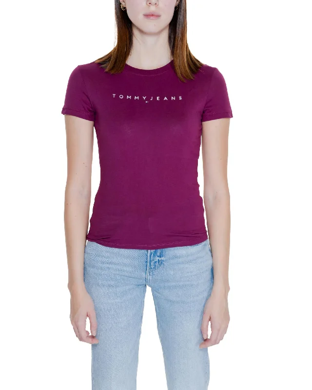 Tommy Hilfiger Jeans Tommy Jeans Classic Logo TShirt for Women Burgundy-- Print Jacquard Patchwork Tommy Hilfiger Jeans Tommy Jeans Classic Logo TShirt for Women Burgundy-- Print Jacquard Patchwork