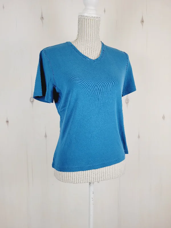 DENVER HAYES BLUE TSHIRT LADIES MEDIUM PRE-LOVED-- Houndstooth Herringbone Solid