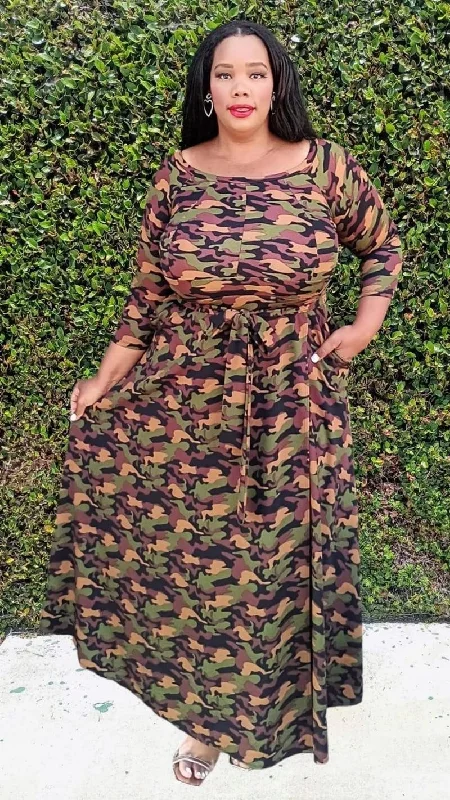 HI Curvy Plus Size Women Flare Camouflaged Maxi Dress with Pockets Halter Neckline Beach
