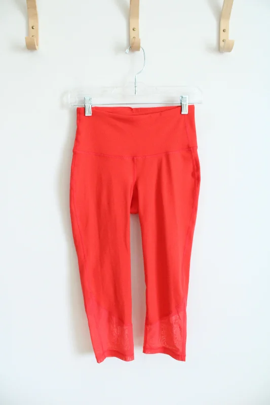 Old Navy Active Coral Orange Athletic Capri Elevate Leggings | S Petite Fashionable Embroidered Detail Leggings Old Navy Active Coral Orange Athletic Capri Elevate Leggings | S Petite Fashionable Embroidered Detail Leggings