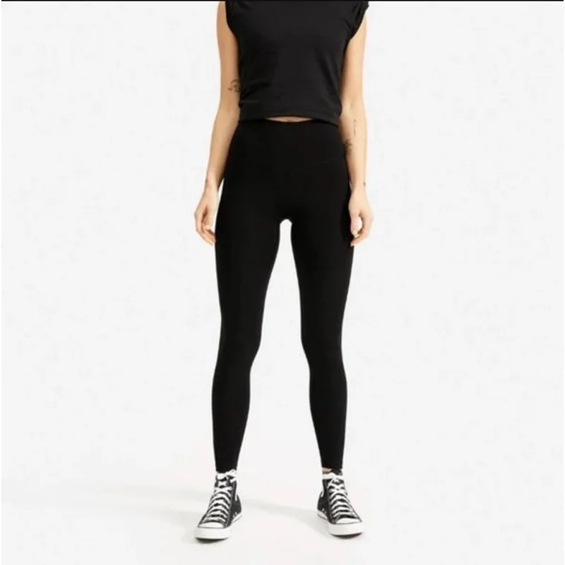 Everlane Womens ReNew Performance Leggings Medium Black Trendy Minimalist Leggings