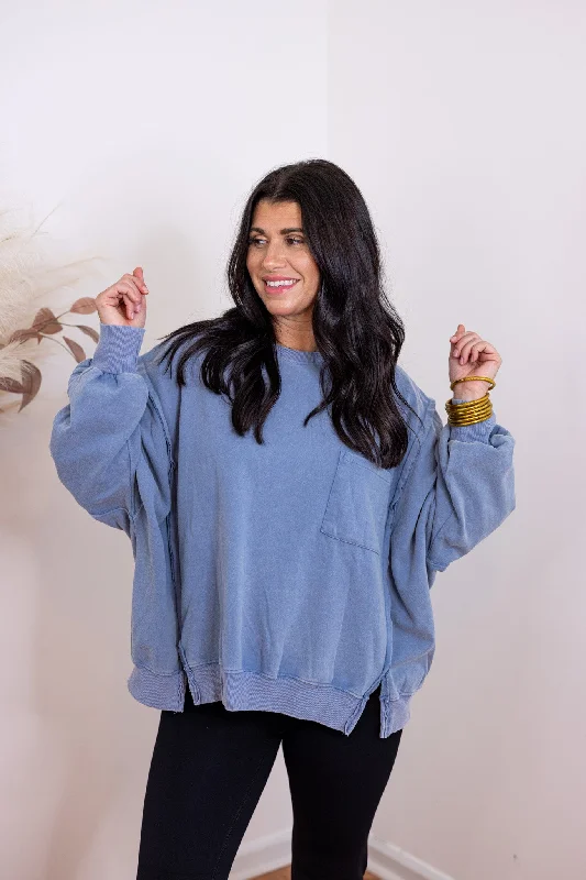 Trending On Washed Blue Pullover Ribbed Crew Neck