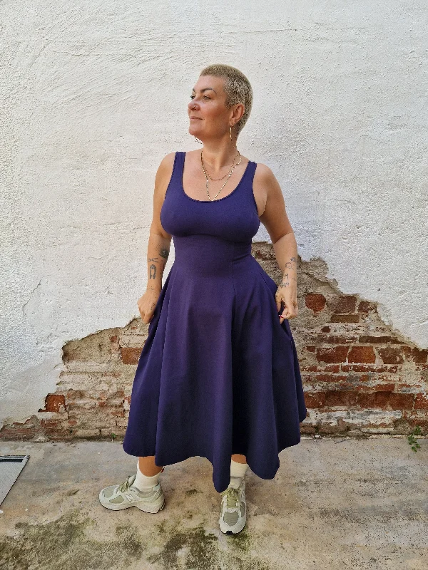 Limited Edition Asri Api Dress Midi in Eclipse Stylish Silk Midi Dress