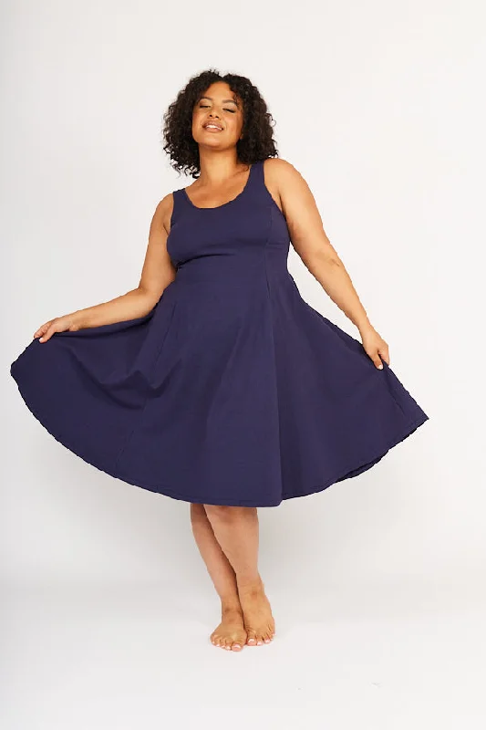 Limited Edition Asri Api Dress Midi Petite in Eclipse Trendy Square Neck Midi Dress