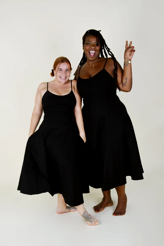 Asri Dress Midi Petite in Black Stylish Color Block Midi Dress