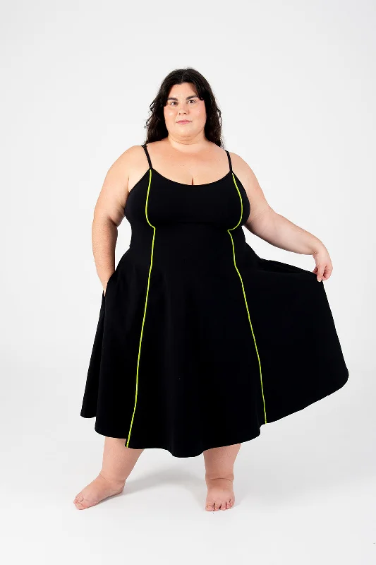 Asri Dress Binding Midi Petite in Black/Lime Cozy Tie-Dye Midi Dress